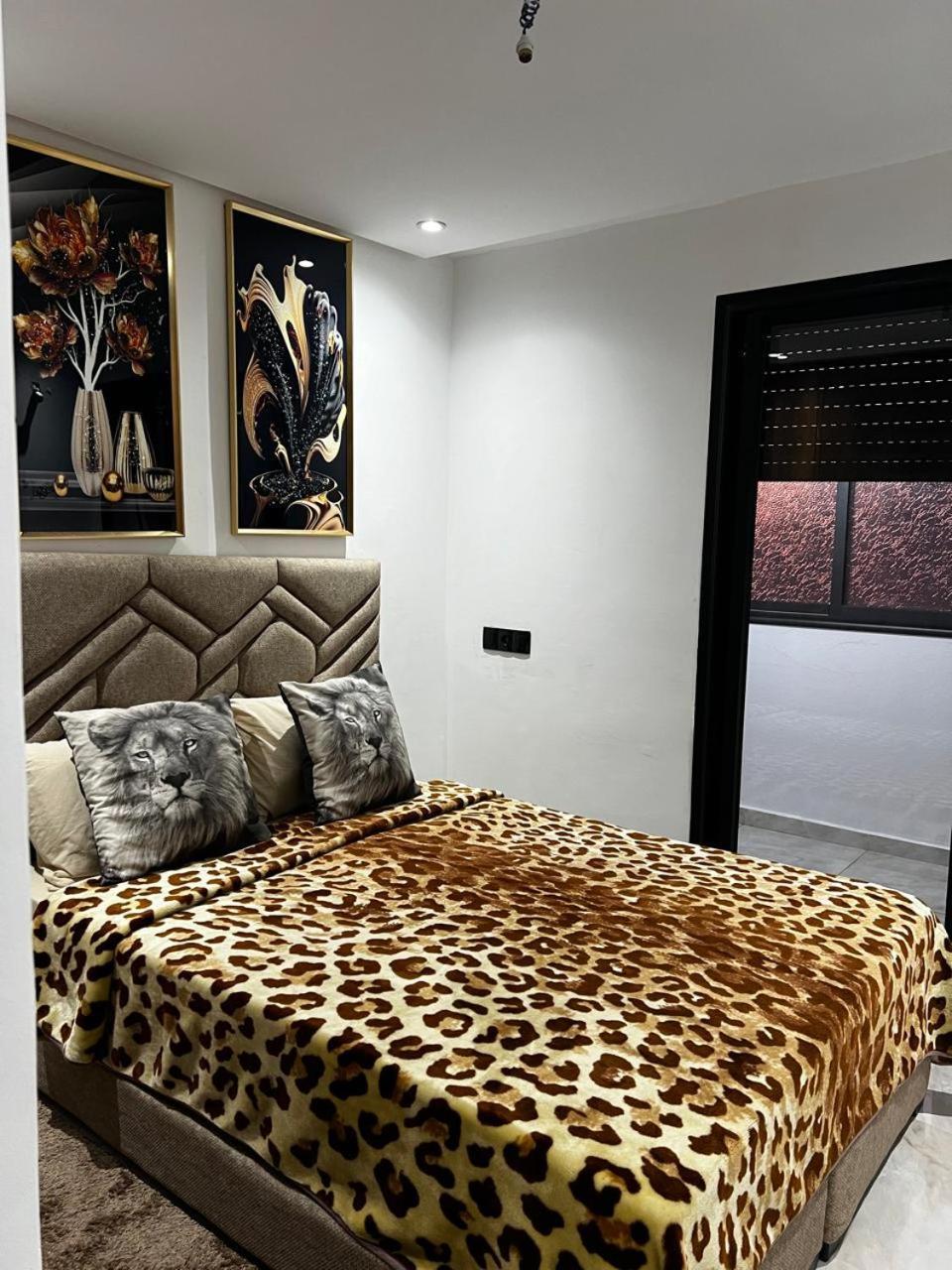 Urban Casa Apartment